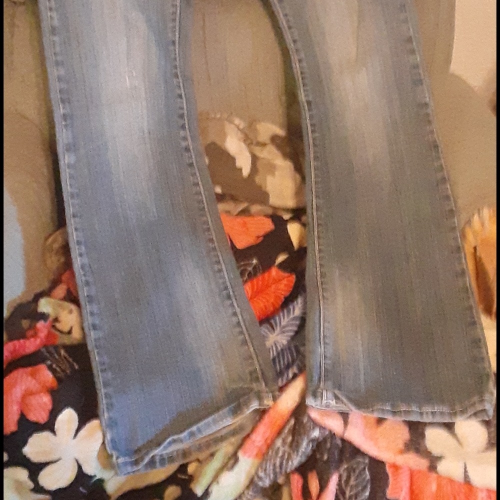 Jeans - Picture 3 of 3